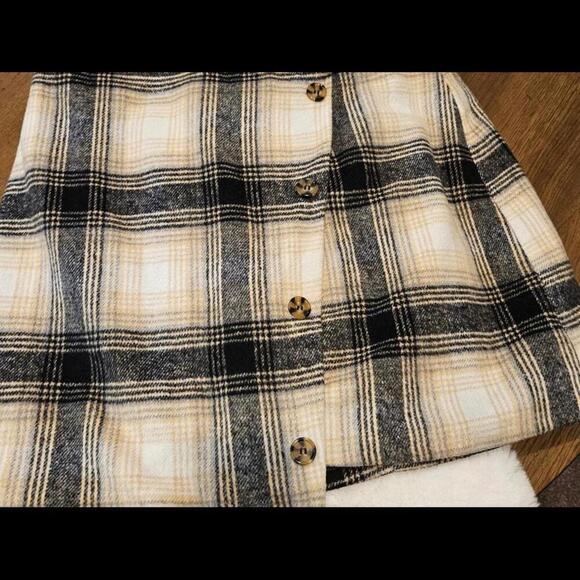 Dresses & Skirts - Earthbound Trading Co. Plaid  Wool Skirt - Size Large
